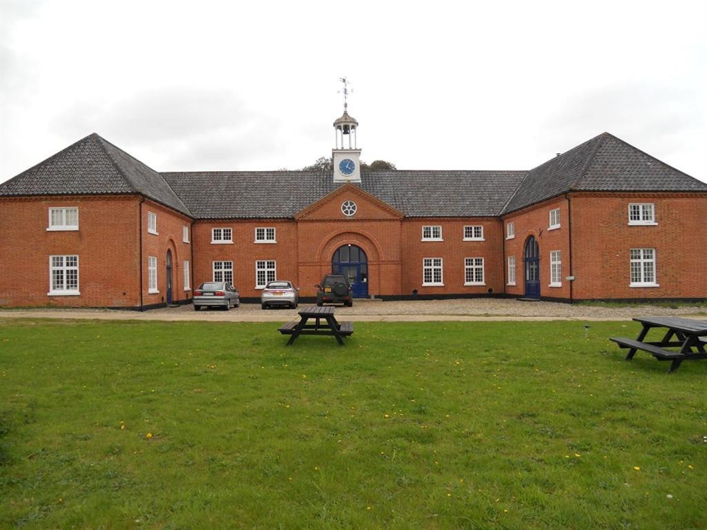The Stables At Henham Park Acomodação com café da manhã Southwold Exterior foto
